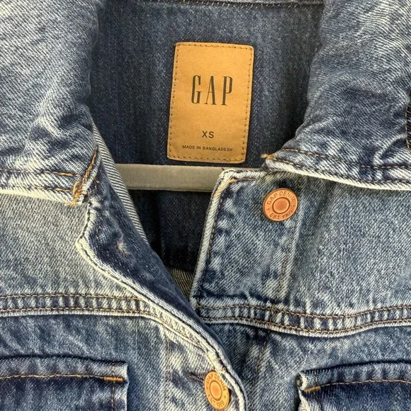 GAP Women's Belted Blue Jean Jacket - Picture 2 of 6